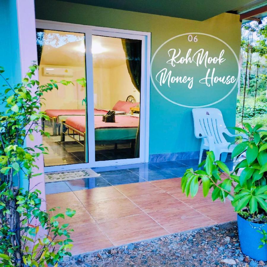 Kohmook​ Money​ House Lägenhet Koh Mook Exteriör bild